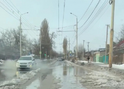 Водители сообщают о потопах на улицах Горького и Пионерской