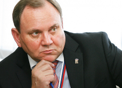Депутат Госдумы от Волгодонского округа попросил у Заксобрания машину и кабинет в Ростове-на-Дону