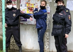 Волгодончанка и две ее знакомые украли у 83-летнего екатеринбуржца 1,2 миллиона рублей