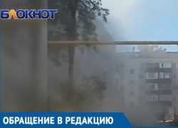 На улице Горького дорожники подняли пылевые облака до уровня пятиэтажки