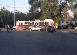 В Волгодонске в одном и том же месте на Морской с интервалом в полчаса произошло два ДТП