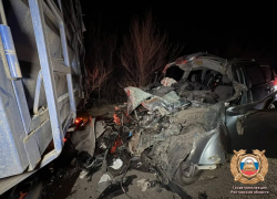 Скончалась мама двоих детей из Волгодонска: страшное ДТП с КамАЗом на трассе Цимлянск – Суровикино обрастает странными подробностями