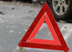 Ребенок погиб в столкновении микроавтобуса и трактора на трассе Ростов-Волгодонск 