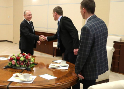 «Звездные» сварщики из Волгодонска за чашкой чая пообщались с Владимиром Путиным