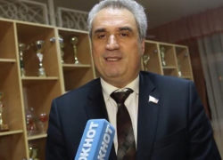 Депутат Заксобрания Виктор Халын поздравил волгодонцев с наступающим Новым годом
