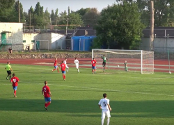 Ростовчане потерпели жестокое поражение на поле стадиона «Труд»