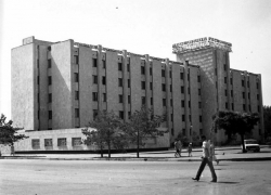 Волгодонская гостиница на площади Победы отмечает 42-летие