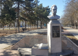 Памятник «герою-предателю» панфиловцу Ивану Добробабину демонтировали в Цимлянске