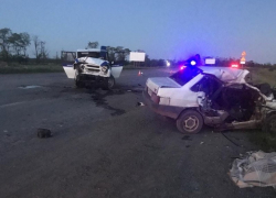 ВАЗ-21099 вылетел на встречную полосу и спровоцировал лобовое ДТП под Волгодонском