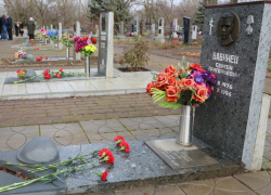Аллее почетного захоронения в Волгодонске исполнилось 27 лет