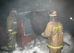 В Волгодонске сгорел строительный вагончик
