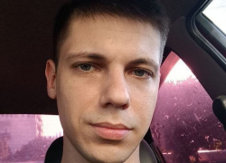 С героем СВО и разработчиком дрона «Кукушка» Алексеем Глазковым простится Цимлянск 