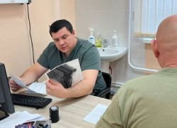 Трио экспертов в Волгодонске: как попасть на операцию в Москву и Санкт-Петербург по полису ОМС  