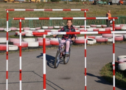 В течение трех дней школьники Волгодонска соревновались в фигурном вождении