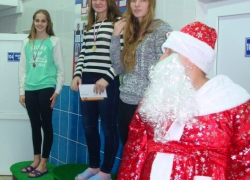 В Волгодонске на турнир по плаванию пришел Дед Мороз