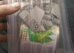 Вместо бутылки элитного алкоголя волгодонец через почту России получил банку зеленого горошка