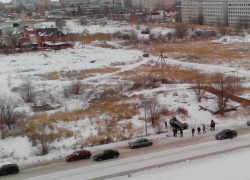 В Волгодонске на В-У автомобиль вылетел в кювет и перевернулся