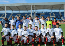 Футболисты из Волгодонска вошли в тройку лучших на первенстве Знаменска 