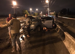 Ночью «Форд» влетел в разделительный газон на мосту при въезде в Волгодонск 