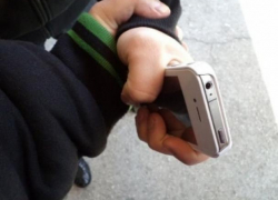 Волгодонец избил мужчину и похитил мобильный телефон в граничащем с Украиной Миллеровском районе