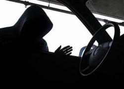 В Волгодонске полицейские устроили ночную погоню за угонщиками автомобиля