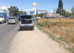В Волгодонске незначительное ДТП спровоцировало огромную пробку в районе ВКДП