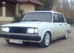 В Волгодонске на Энтузиастов угнали белую «пятерку»