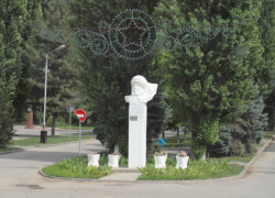  Календарь Волгодонска: 48 лет назад был открыт памятник Юрию Гагарину 