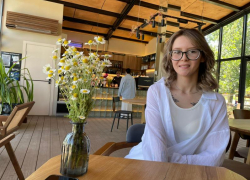 «В деньгах нет смысла»: 23-летняя участница проекта «Мисс Блокнот» Юлия Котова