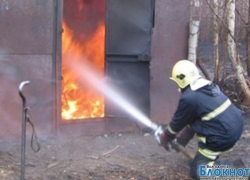 В предпраздничный день в Волгодонске сгорела «Audi 100»