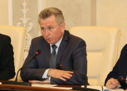 Глава администрации Виктор Мельников отчитал руководителей УК и ТСЖ за плохую работу в гололед