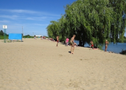 В Волгодонске пьяная компания напала на спасателя возле городского пляжа