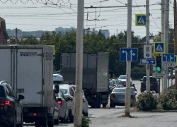 ДТП на улице Ленинградской стало причиной огромной пробки