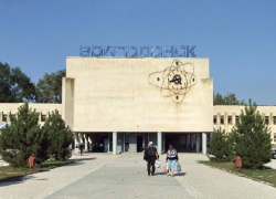 На вокзале больше охранников, чем пассажиров, - читатель