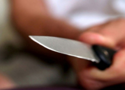 Волгодонцу перерезали горло в квартире на Волгодонской - мужчина скончался на месте происшествия 