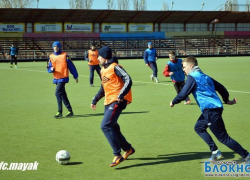 На первой игре волгодонского «Маяка» в 2014 году не было двух футболистов