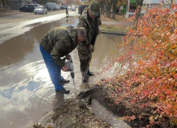 Знаменитую лужу на "тридцатнике" ликвидировали  коммунальщики Волгодонска