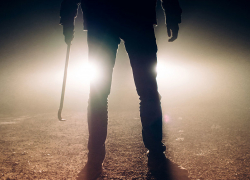 Волгодонец избил арматурой и сжег соседей по даче