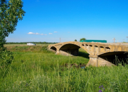 Под Цимлянском продолжат расчистку речки Кумшак