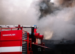 В Мартыновском районе на пожаре пострадал человек