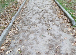 «Самая любимая яма»: Письмо в новую рубрику «Блокнота» впервые прислал пешеход