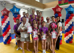 12 золотых медалей завоевали юные акробаты из Волгодонска на Чемпионате в Туапсе 