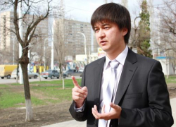 Денис МАХНОВ: Судя по нашим дорогам, закончилась не зима, а война!