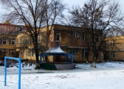 25-летняя воспитательница волгодонского интерната украла у умственно отсталого ребенка полмиллиона рублей