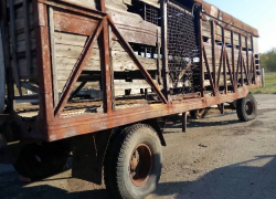 Прицеп с ульями сгорел в Волгодонске 