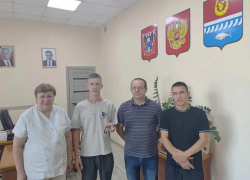 В Цимлянском районе вручили ключи от квартиры молодому жителю из числа детей-сирот
