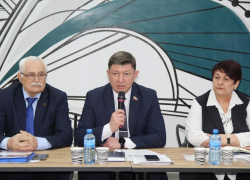 Депутаты Волгодонска ищут способ повысить качества услуг ЖКХ при миллиардом долге горожан