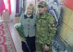 «Хочу вернуться на фронт, но не разрешают»: 55-летнего бойца из Волгодонска наградили медалью Суворова