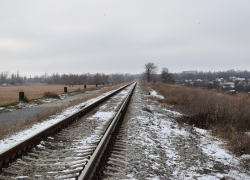 Суровая зима может замедлить восстановление железной дороги до Морозовска, - источник 