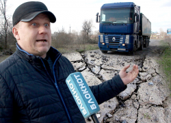 «Кого материть?»: стройка третьего моста добила дороги Волгодонска